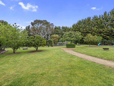 33 King William Court, Wallan