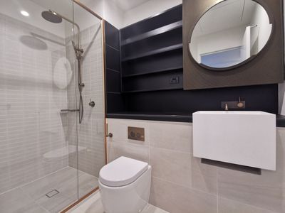 2107 / 119 A'Beckett Street, Melbourne