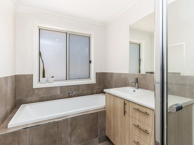 3 Raines Street, Axedale
