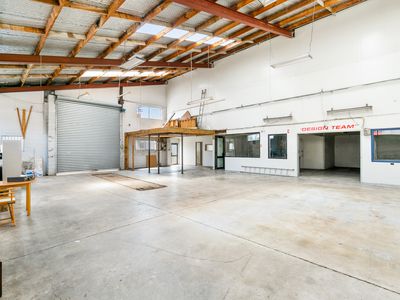 94 Henderson Valley Road, Henderson