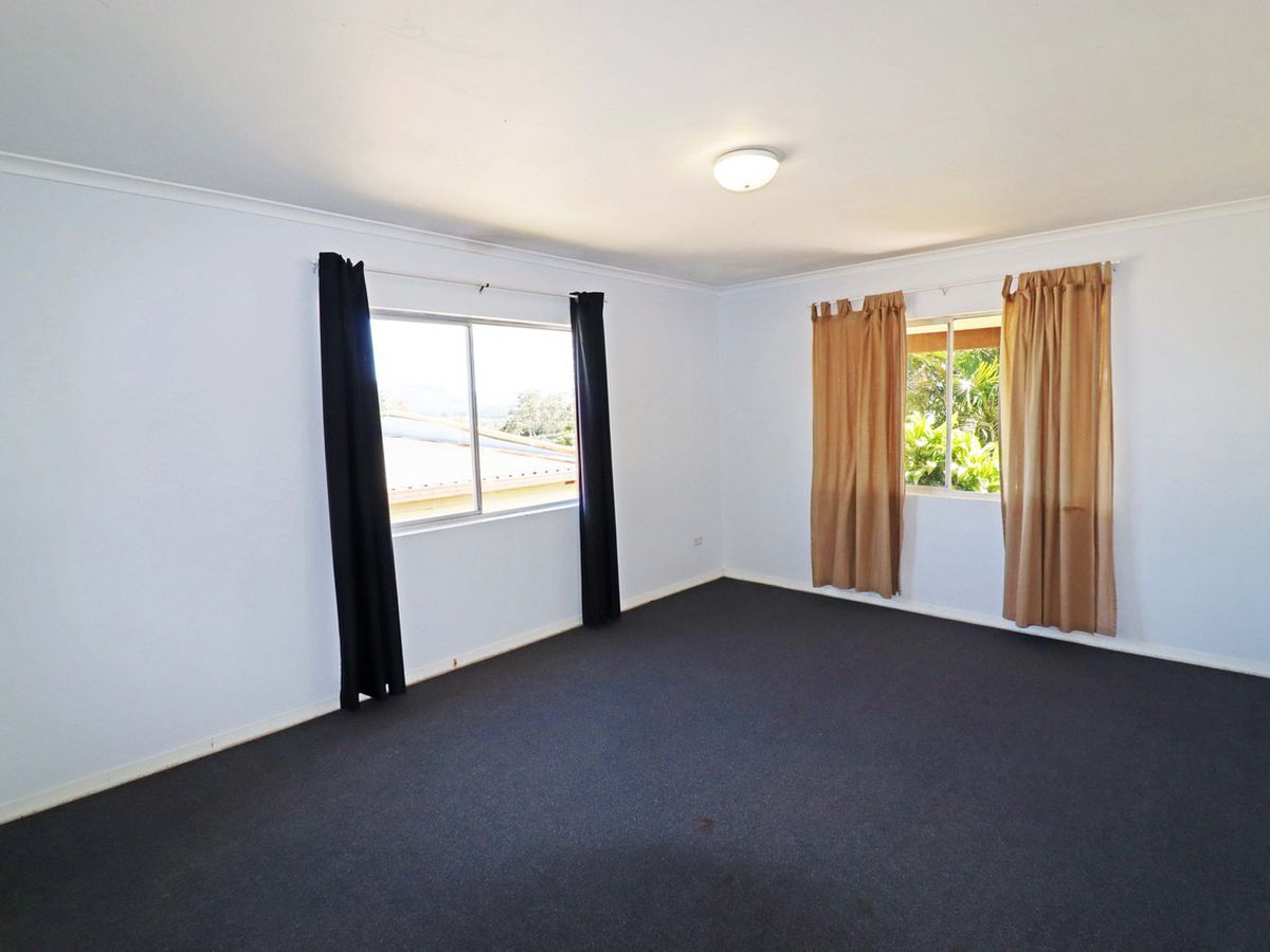 13 CUMBRIAN AVENUE, Atherton