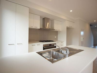 11 Aileron Alley, Cranbourne North