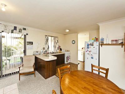 4 Newman Close, Cooloongup