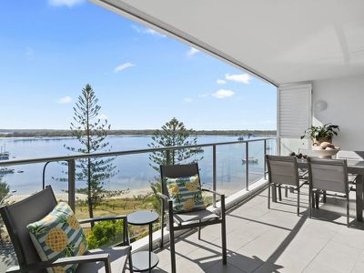 1503 / 438 Marine Parade, Biggera Waters