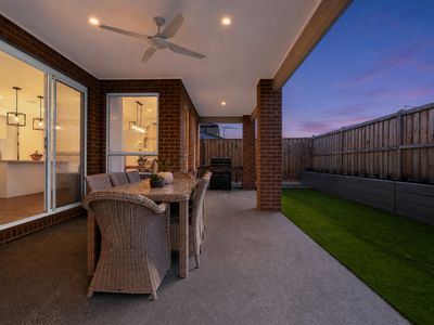 7 Cummins Street, Officer