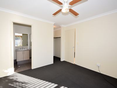 12 Hay Road, Byford