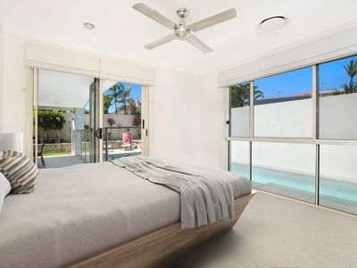64 Brentwood Avenue, Mooloolaba