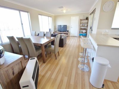 43 Mullins Way, Yanchep