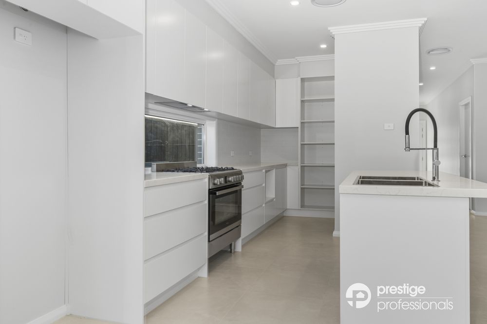 72 Eighth Avenue, Austral