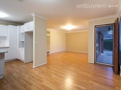 2 / 12 HARVEY COURT, Albury
