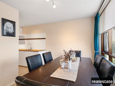 2 / 4 Lawrence Street, Como