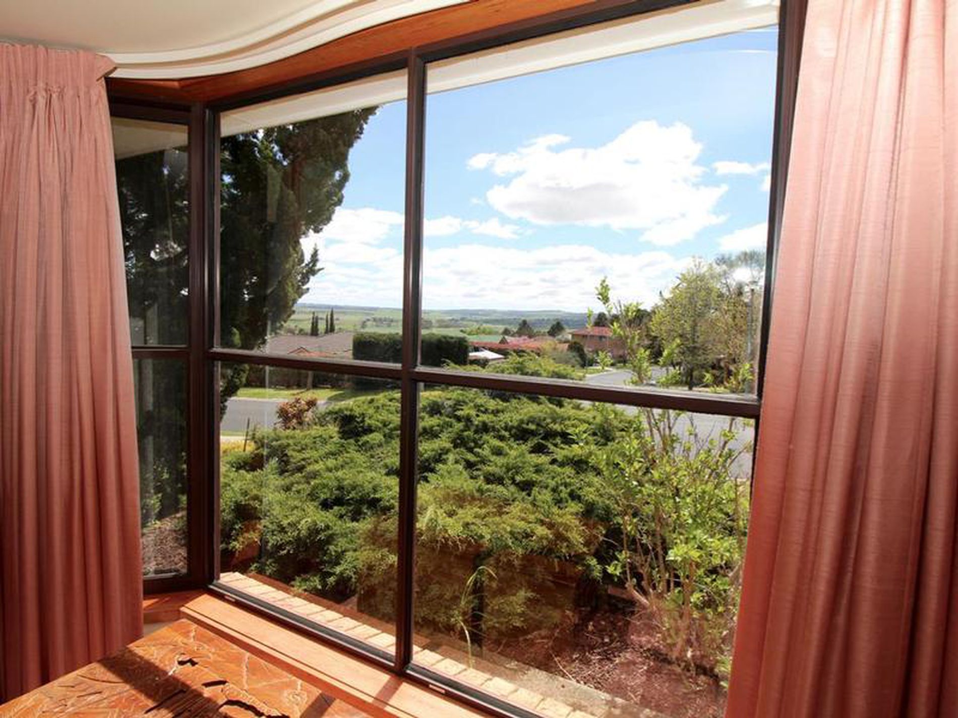 73 Lorimer Street, Llanarth