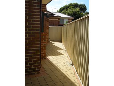 3 / 4 Forster Street, Lathlain