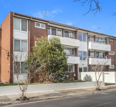 12 / 209 Maribyrnong Road, Ascot Vale