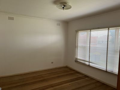 422 Main Road West, St Albans
