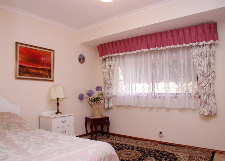 8 Warilda Crescent, Hallett Cove