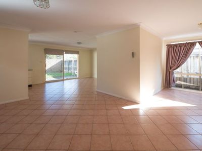 4 Sandover Court, Wattle Grove