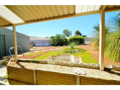 23 Woolerong Walk, Marangaroo