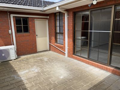 2 / 26 Hafey Crescent, Hoppers Crossing