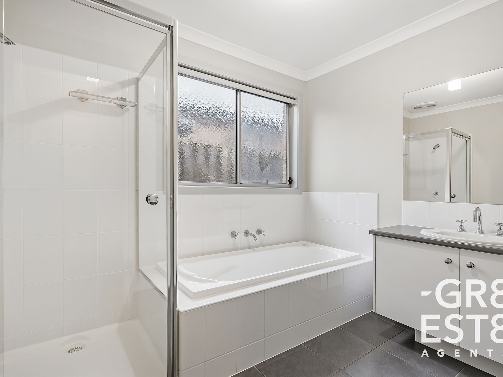 7 HAYTON PARK BOULEVARD, Cranbourne West