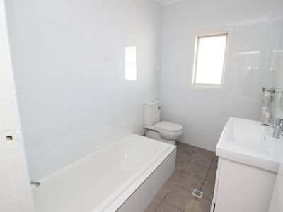 345 Princes Highway, Albion Park Rail