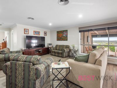 13 McGillan Drive, Kelso