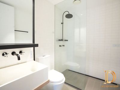 1812 / 677 La Trobe Street, Docklands