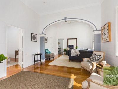 92 Francis Street, West End