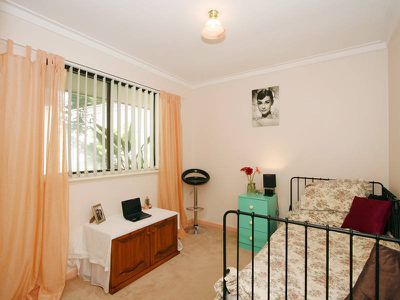 37 Karoonda Rd, Booragoon