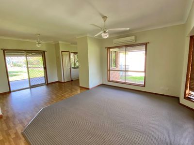 6 Schloss Court, Gowrie Junction