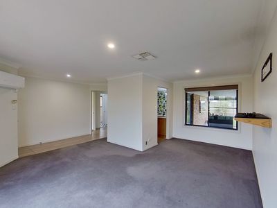 7 Websdale Drive, Dubbo