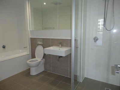 210 / 48 Amalfi Drive, Wentworth Point