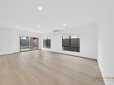 391 Maracana Avenue, Manor Lakes
