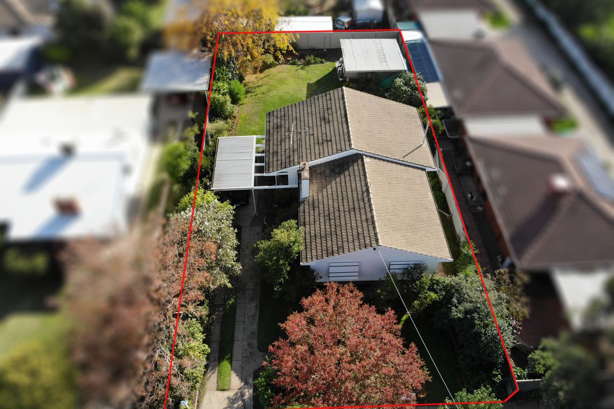 64 Lake Road, Kyabram