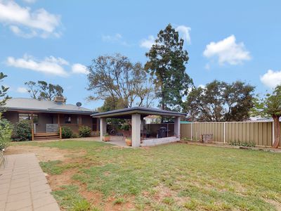 21 Laughton Street, Dubbo