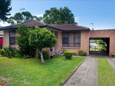 4 Fisher Street, Oak Flats