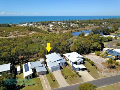 9 Ocean View Dr, Woodgate