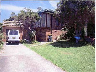 6 Moore Pl, Warrawong