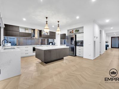 45 Stonefox Circuit, Clyde North