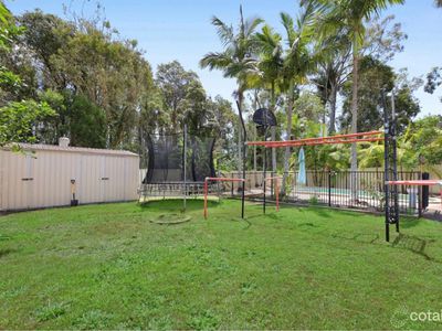 204 Mildura Drive, Helensvale