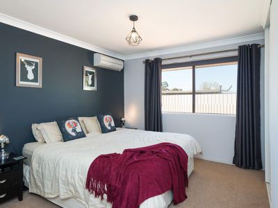 7 St John Grove, Hannans