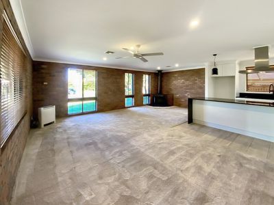 9 Wyndham Avenue, Forbes