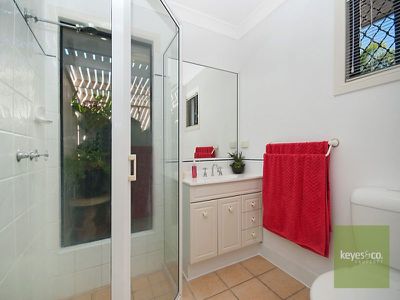 8 Timaru Court, Annandale