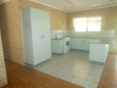 2 Armbrust Street, Cooktown