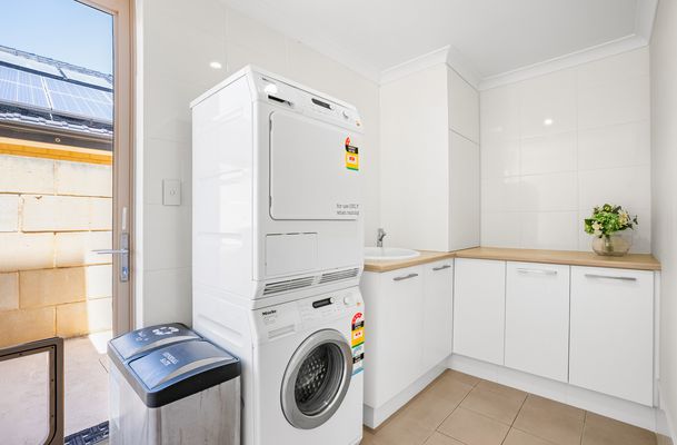 43 Holloways Ridge, Secret Harbour