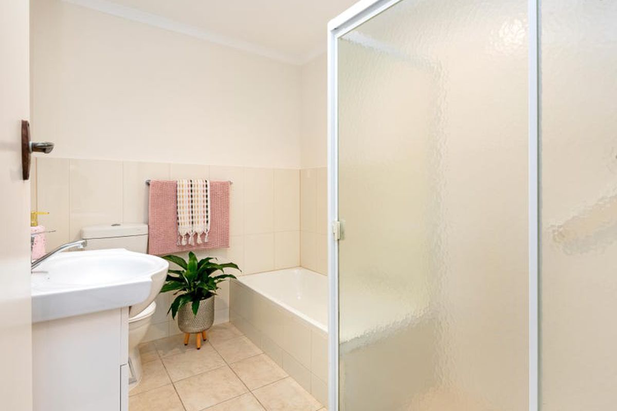 2 / 57 Valiant Road, Holden Hill