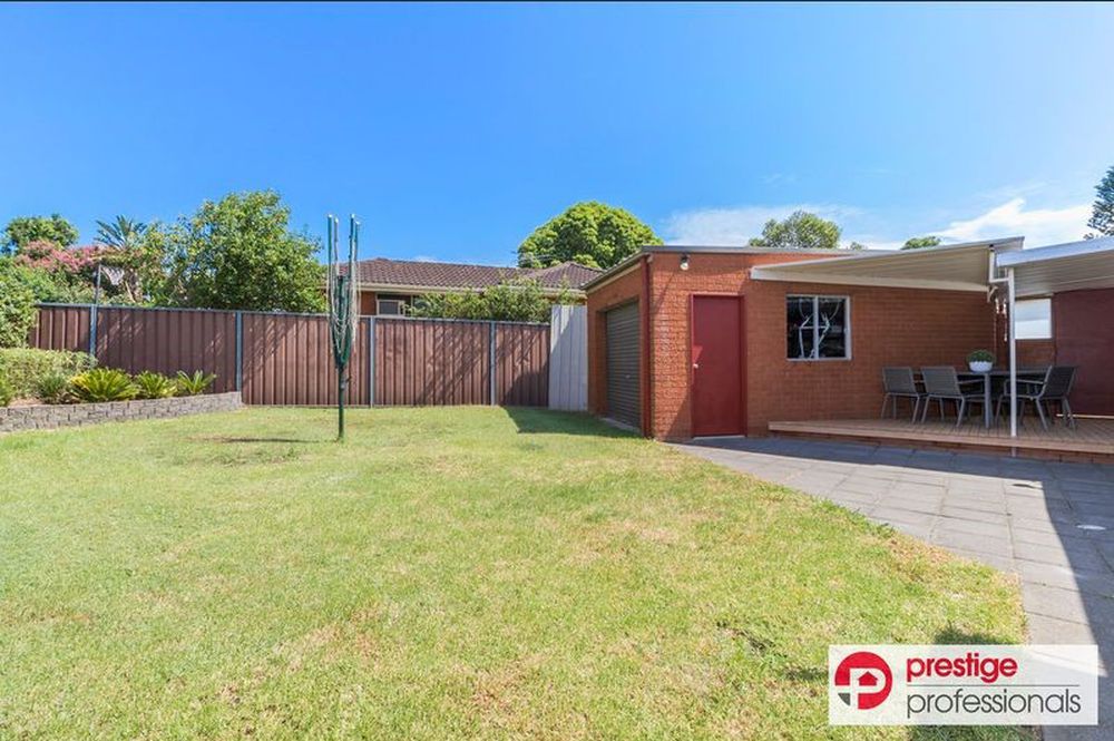2 Harvey Avenue, Moorebank