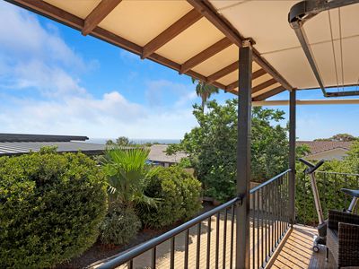 12 Manoora Drive, Hallett Cove