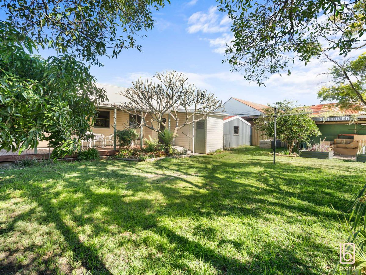 1 Cobbin Parade, Belmont