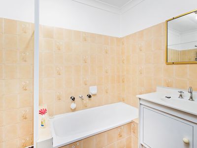 5 / 2 Blackbutt Way, Barrack Heights